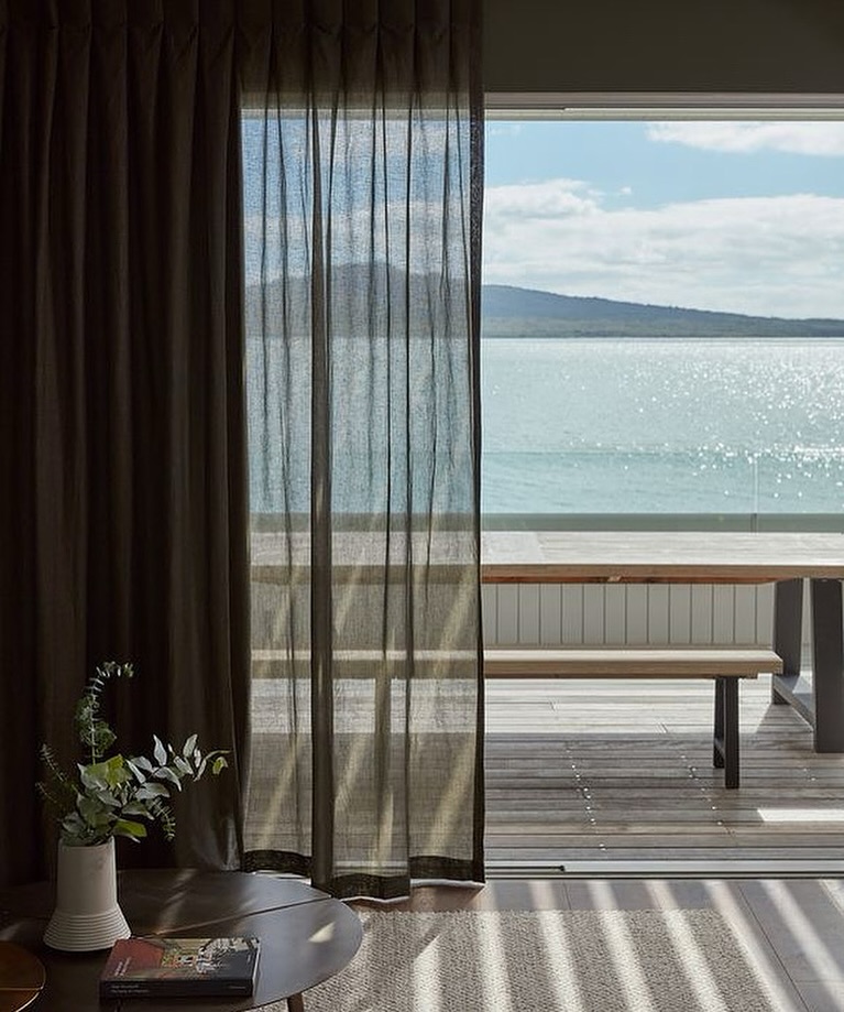 Bedroom curtains with sea view